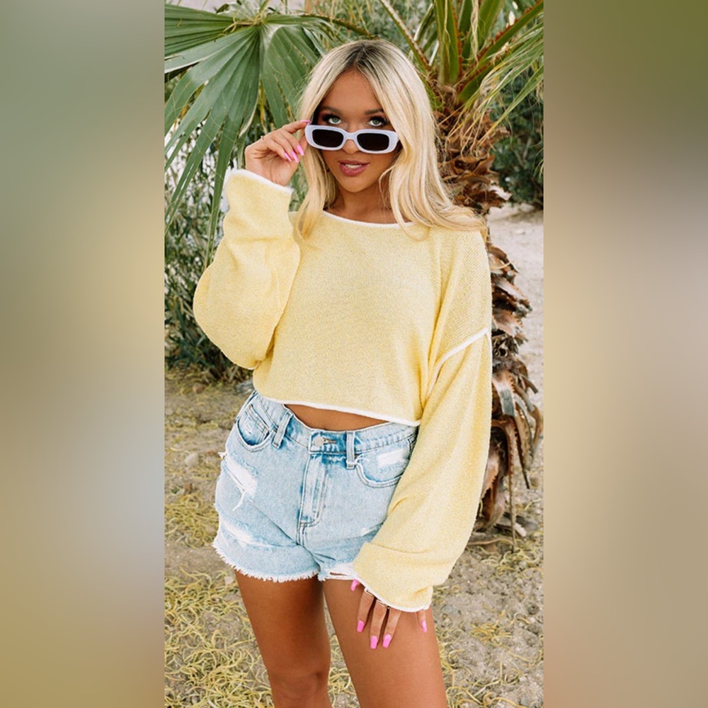 NWOT Promesa Crop Sweater